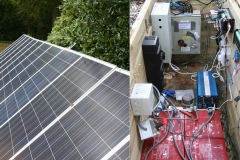 06-solar-heat-exchanger-battery-and-computer-to-sustain-the-iceberg-over-six-months.